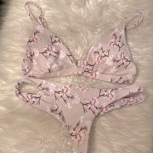 Midori bikini set. Like new